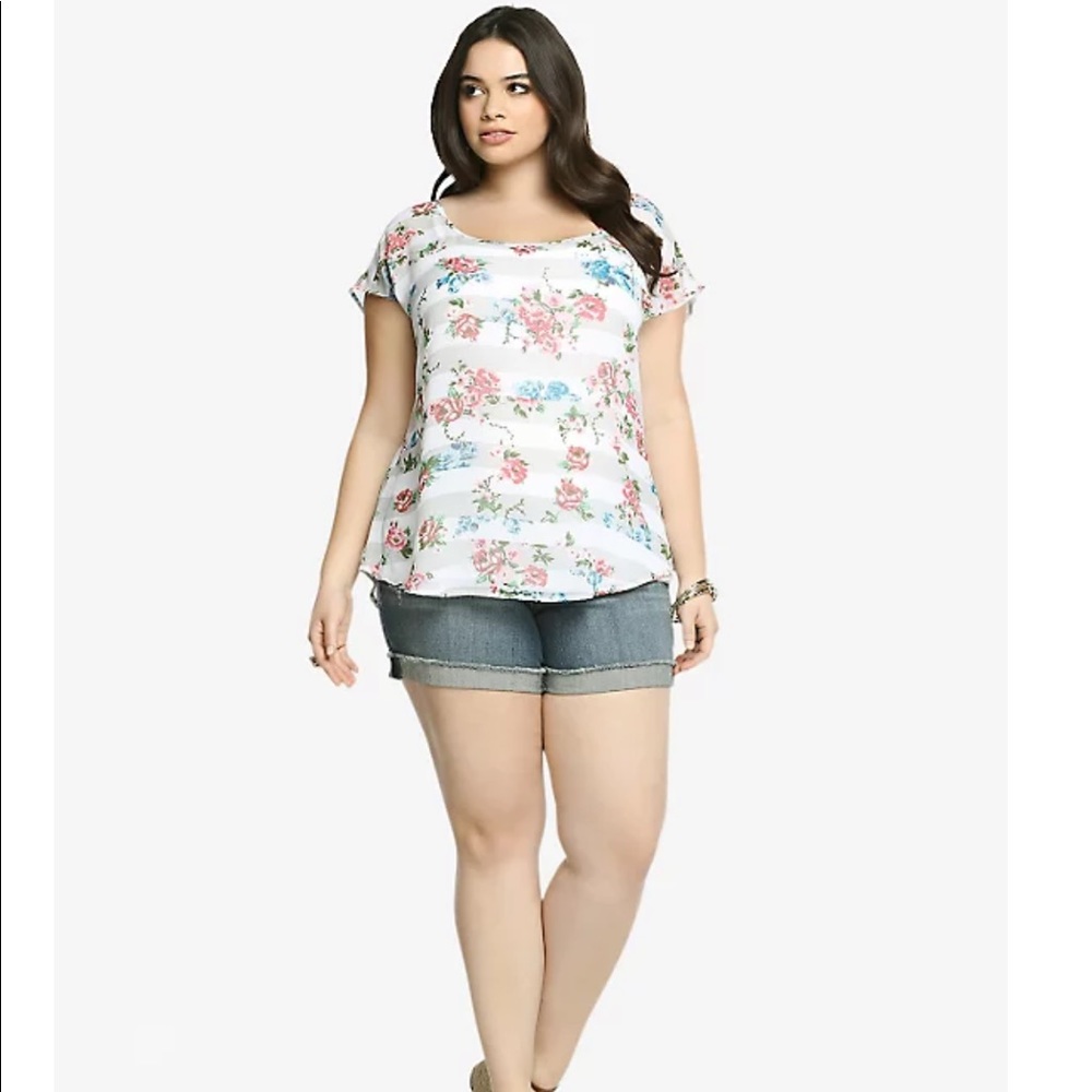 Torrid Floral Button Back Floral Chiffon Top Size 0X